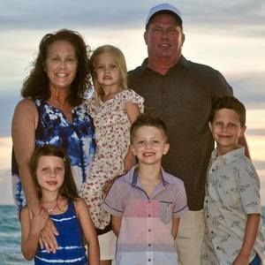 Meet your Posher, Sharon